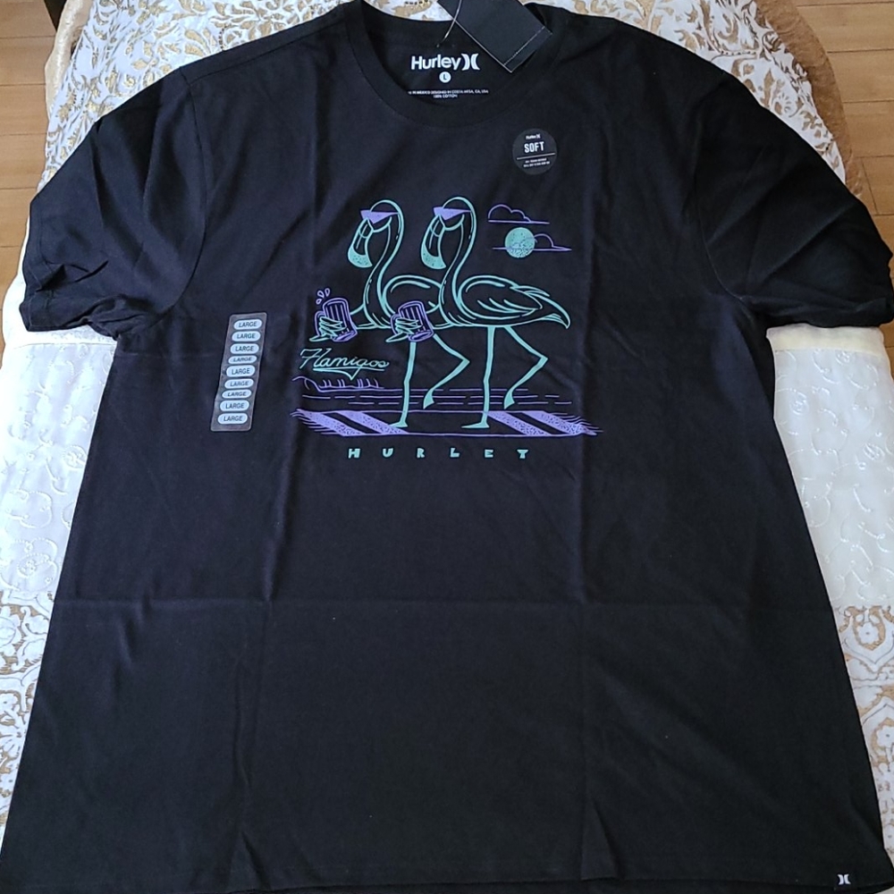 Hurley Graphic Tee - XL - Picture 2 of 5
